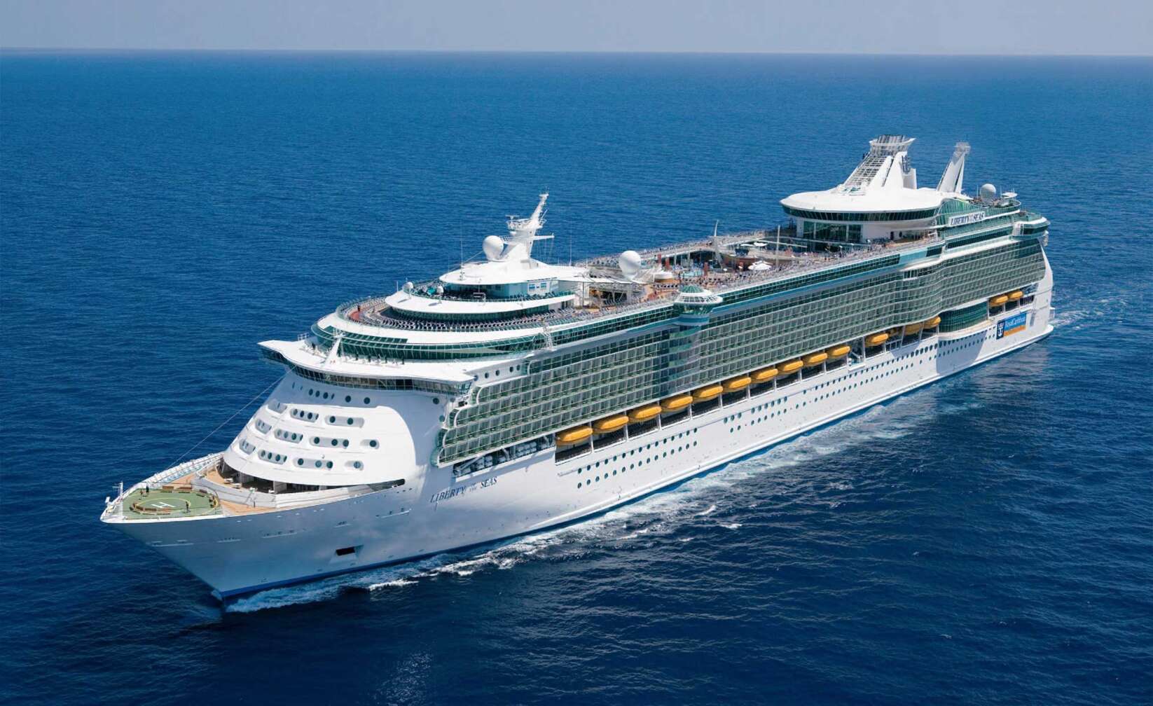 Bilder der 70000 Tons of Metal - das Schiff im ganzen von Oben