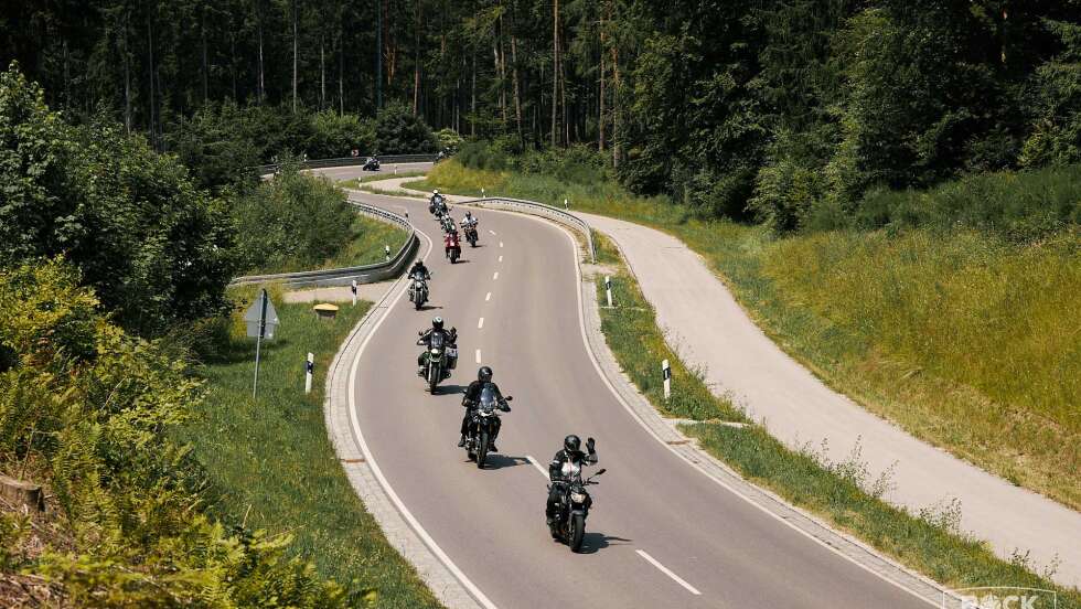 Die Fotos der ROCK ANTENNE Motorradtour 2023 - powered by RIDE ONline!