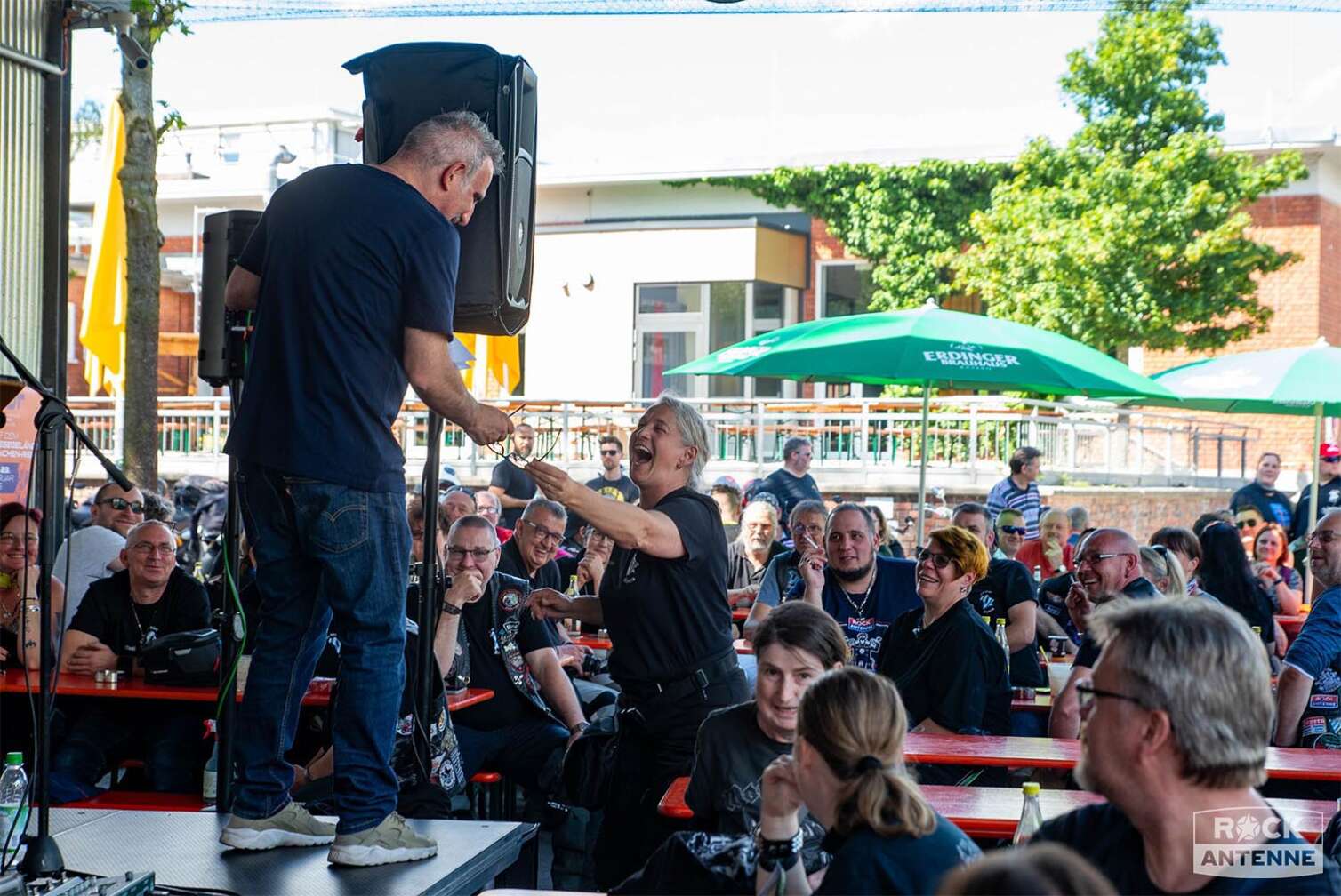 Foto von der ROCK ANTENNE Motorradtour 2024 - Eindrücke von der After Tour Party am ROCK ANTENNE Funkhaus in Ismaning