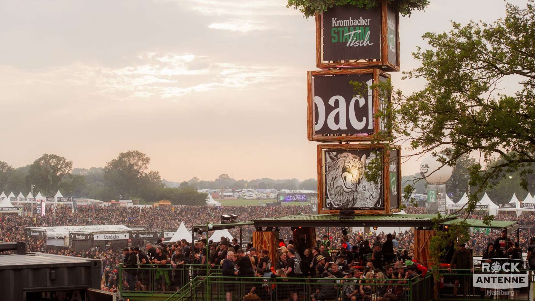 Land und Leute live beim Wacken Open Air 2024