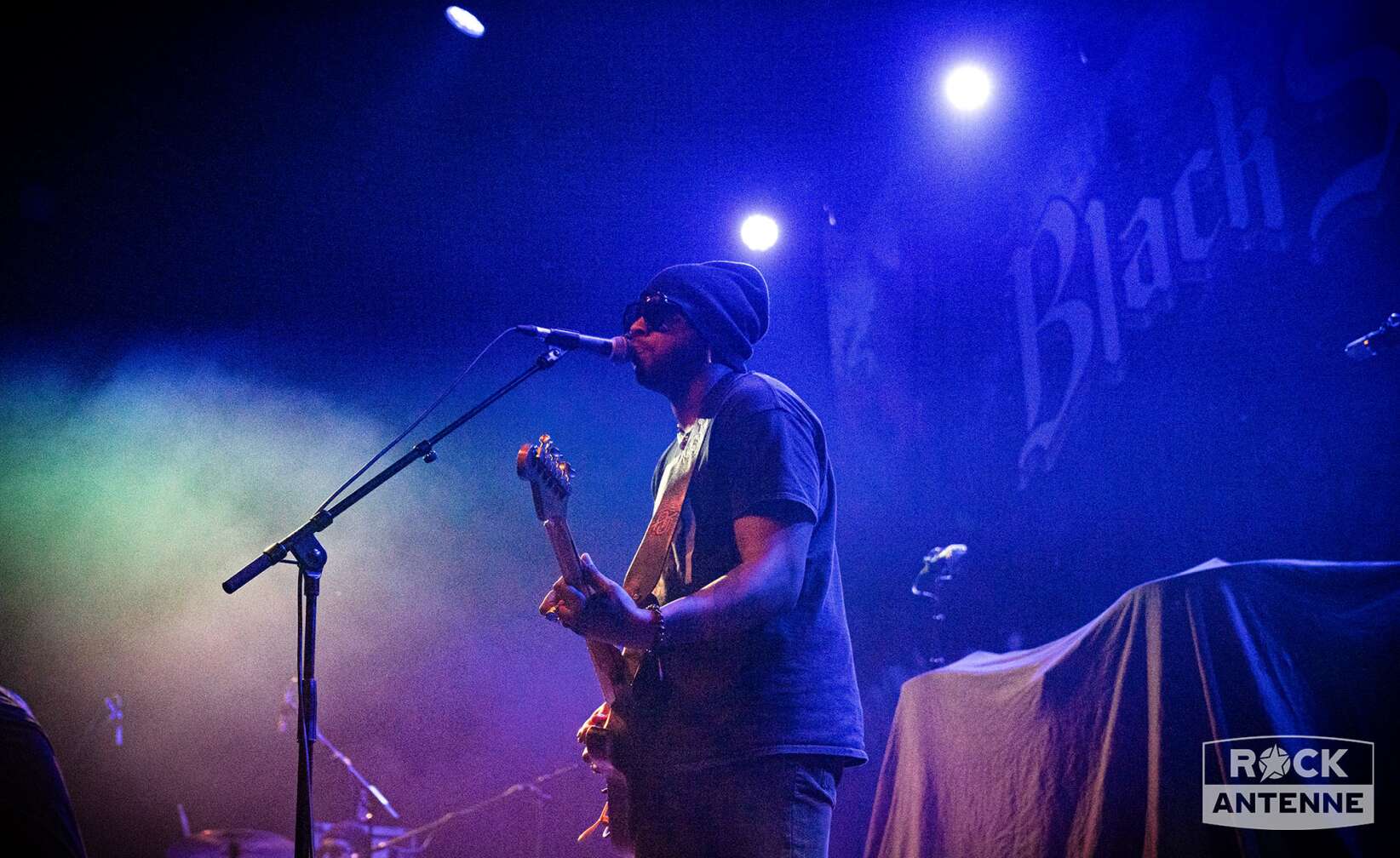 Ayron Jones als Vorband von Black Stone Cherry in München 12.11.24