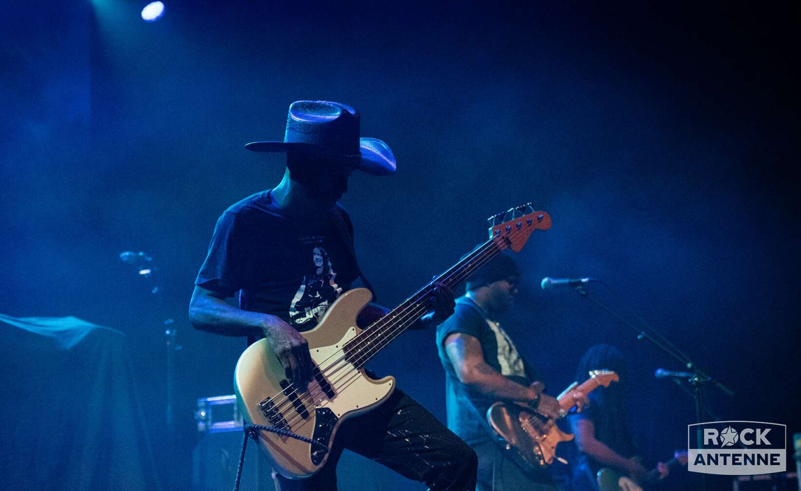 Ayron Jones als Vorband von Black Stone Cherry in München 12.11.24