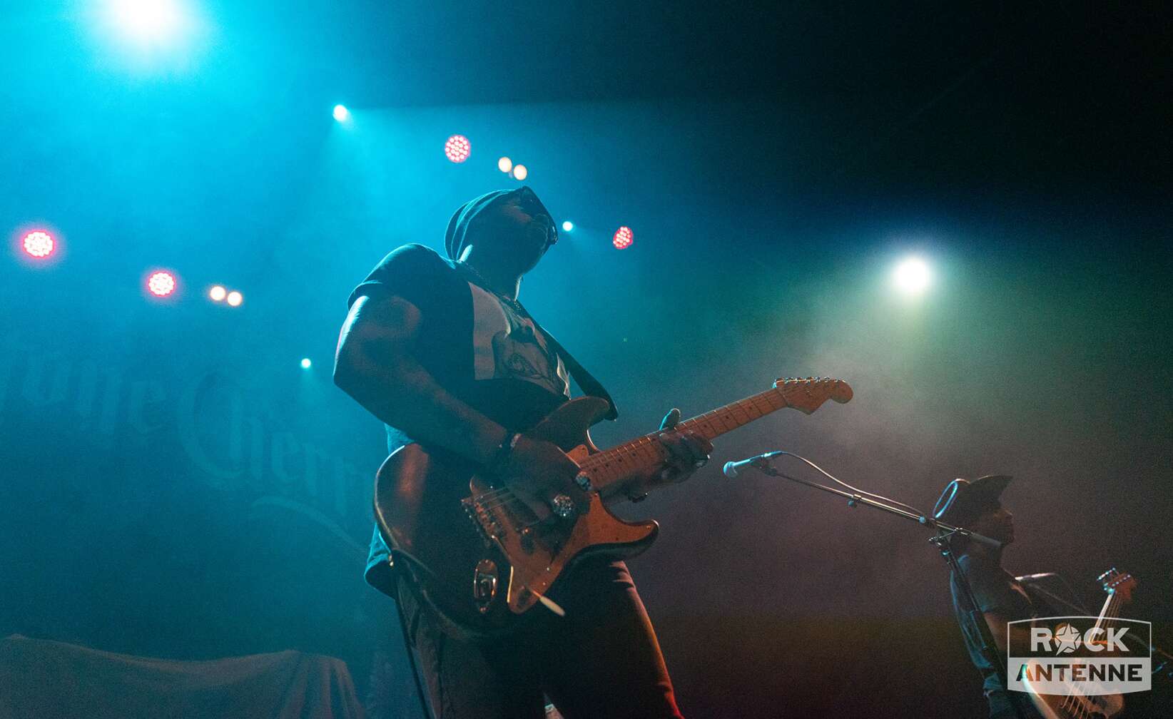 Ayron Jones als Vorband von Black Stone Cherry in München 12.11.24